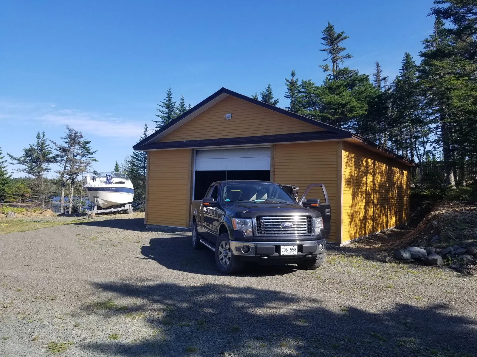 detached garage vs carport