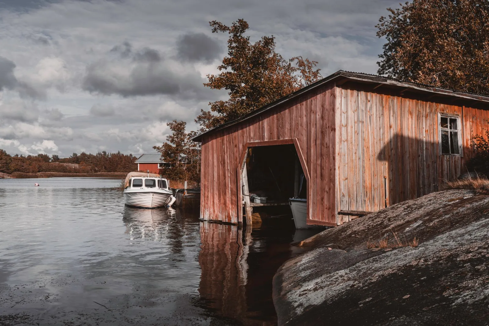 Custom shed build cost depends on size, foundation, and site prep