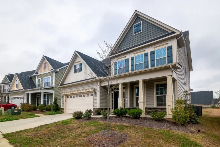 Landscaping Ideas for Front of House: Curb Appeal on Any Budget